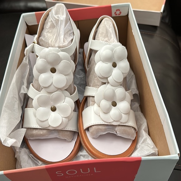 Soul white sandals, new never used - Picture 2 of 2